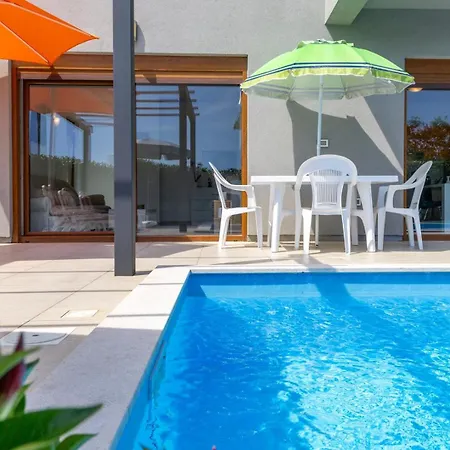 House Irina G - Pool Private Poreč