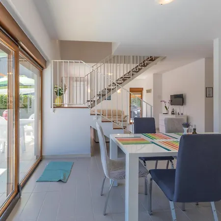 Ferienhaus House Irina G - Pool Private